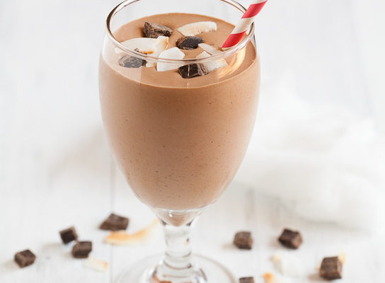 Chocolate Milkshake {with raw cacao}
