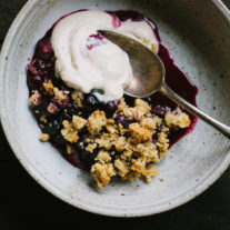 Blueberry Almond Breakfast Crisp