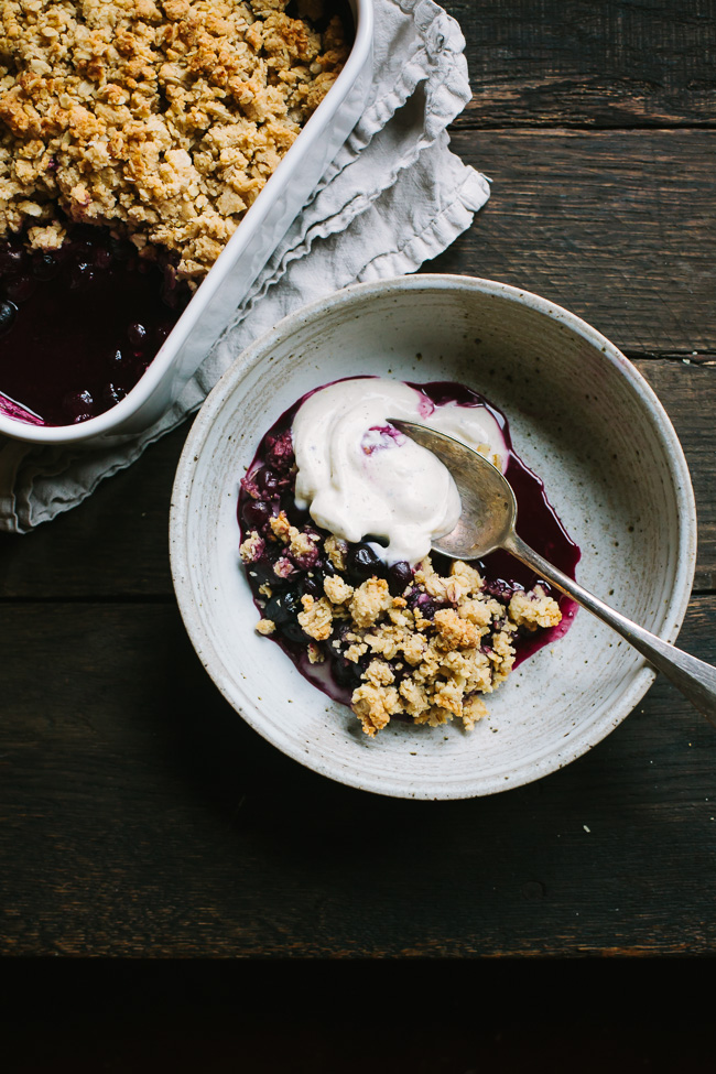 Blueberry Almond Breakfast Crisp