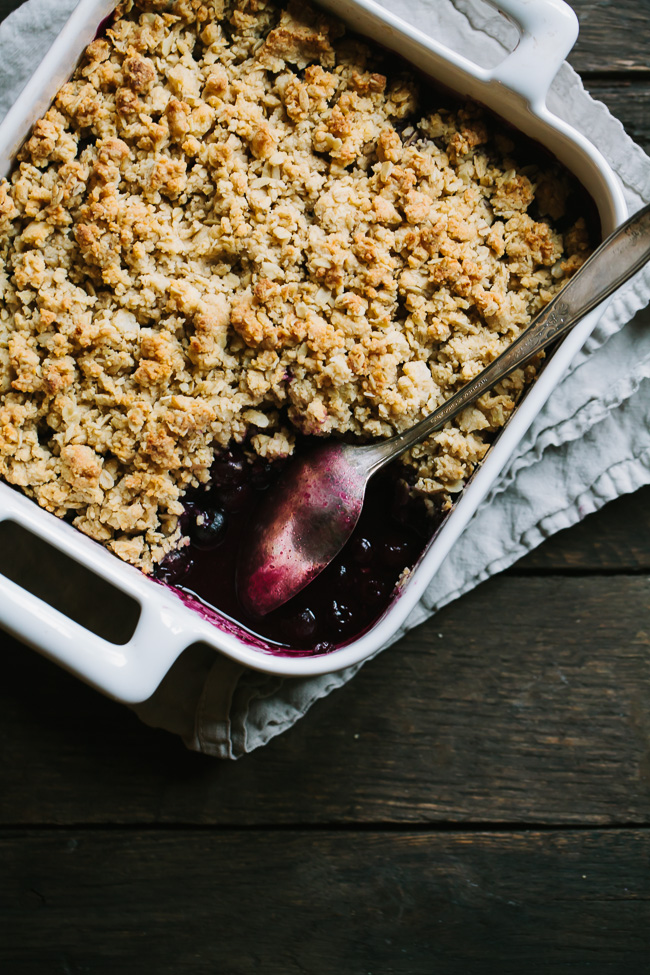 Blueberry Almond Breakfast Crisp