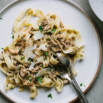 Slow Cooker Chicken Mushroom Pasta