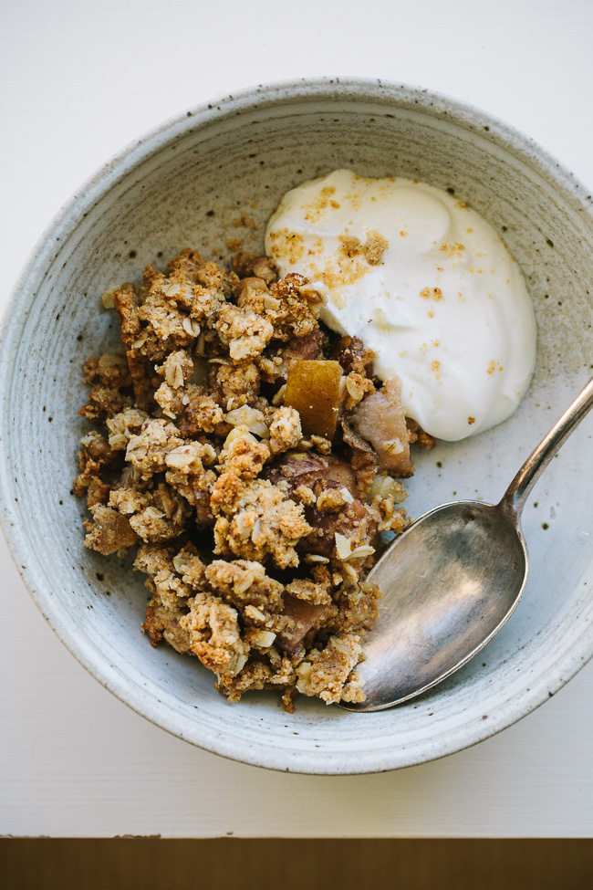 Gingered Pear Breakfast Crisp