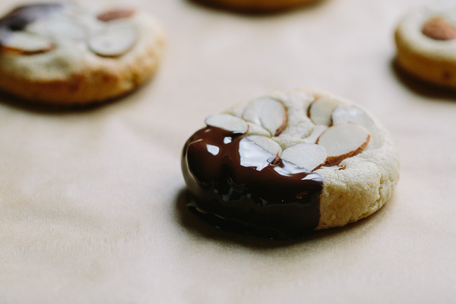 Chewy Almond Cookies